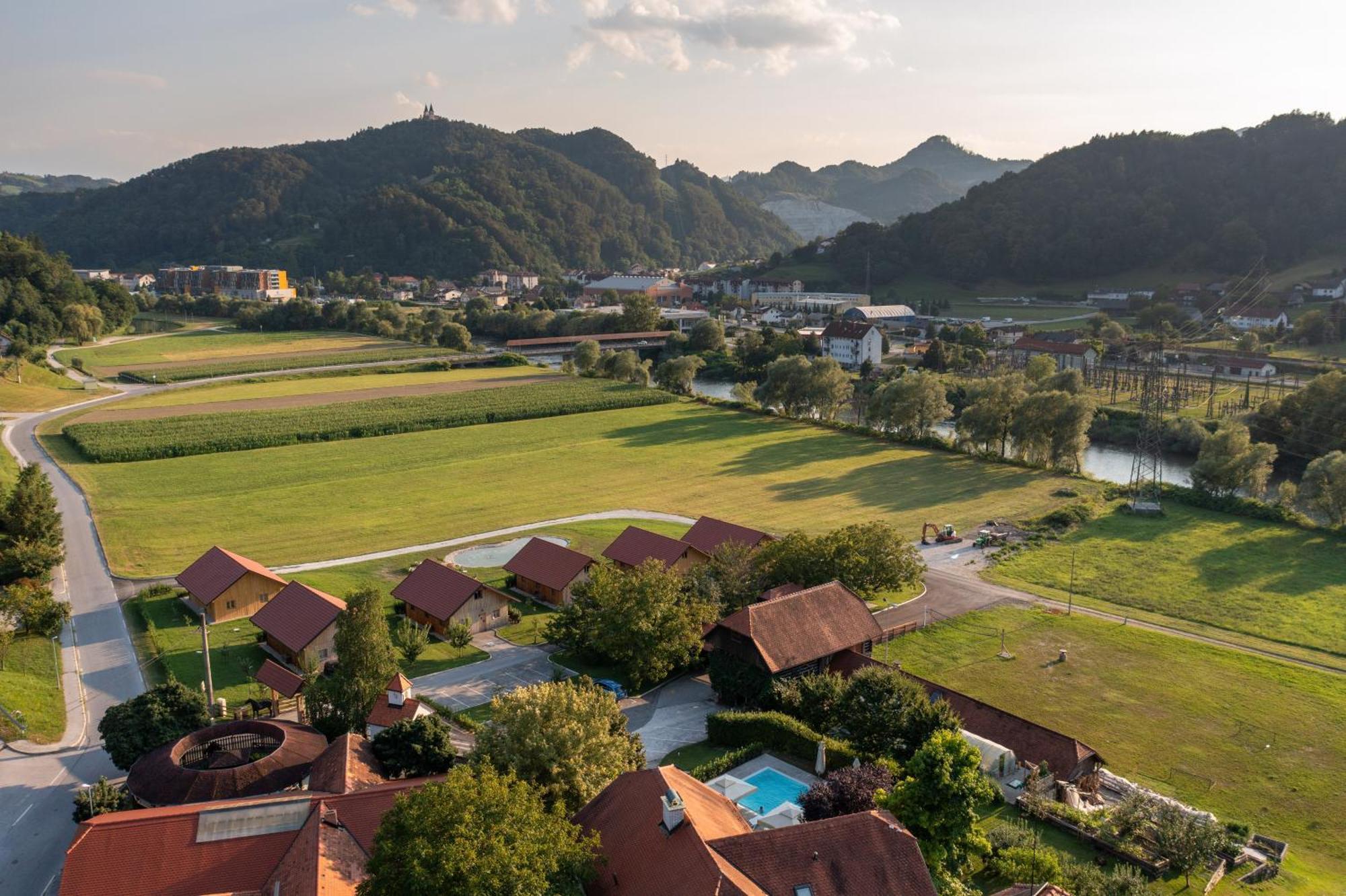 Martinova Izba - Family Bungalows Laško Kültér fotó